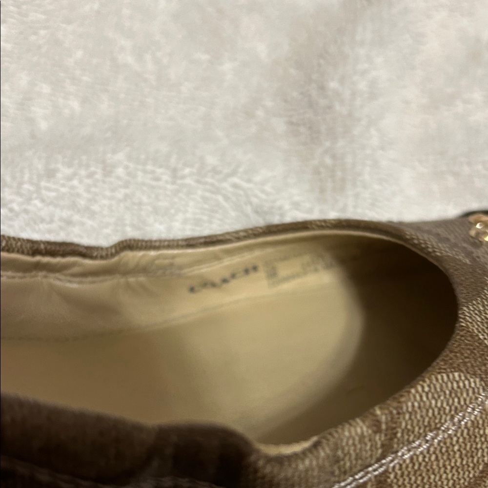 Coach Camilla Signature Khaki/Chestnut Flats - Picture 4 of 6